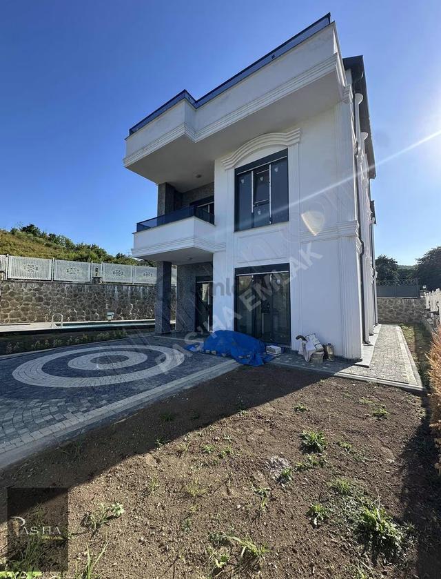 Müstakil Havuzlu 5+1 Lüks Villa Kısa Süreliğine... 2