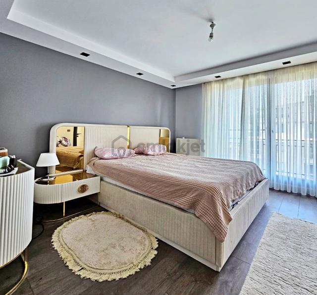 Sahil Mahallesi Deniz Manzaralı 5+2 280m² Satılık Dubleks 5