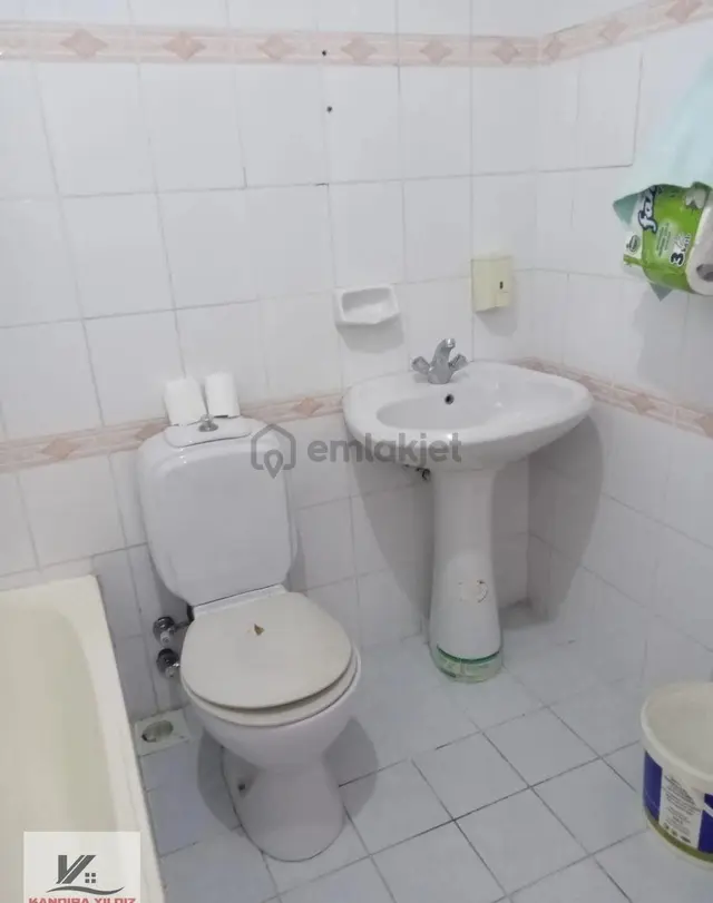 Kelepir Fırsat Hanönü Merkezinde 2+1 90 M2 4.kat Balkonlu Daire 2