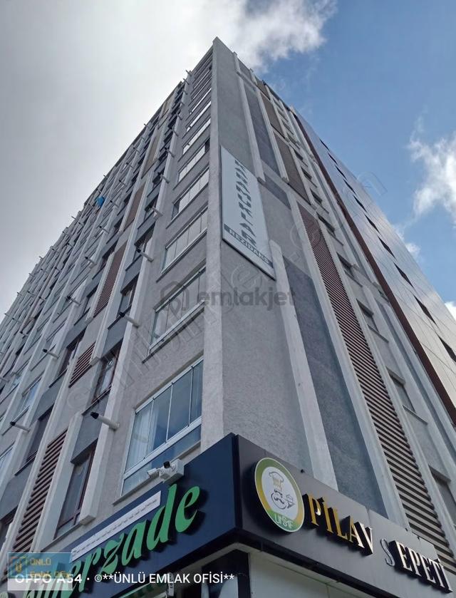 Ünlü Emlaktan Hastaneler Karşısında Kiralık Eşyalı 1+1 Manzaralı 1