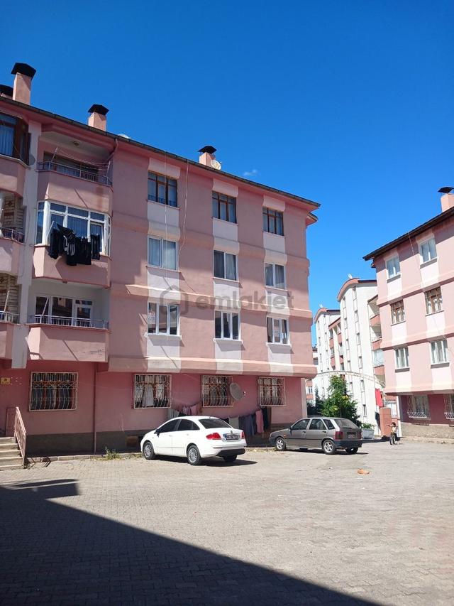 Tokat Bizim Emlaktan Kiralık 3+1 Daire 4