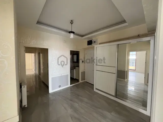 Güven Emlak'tan Tecde Yolu Üzeri 3+1 Arakat Kiralık Daire 3