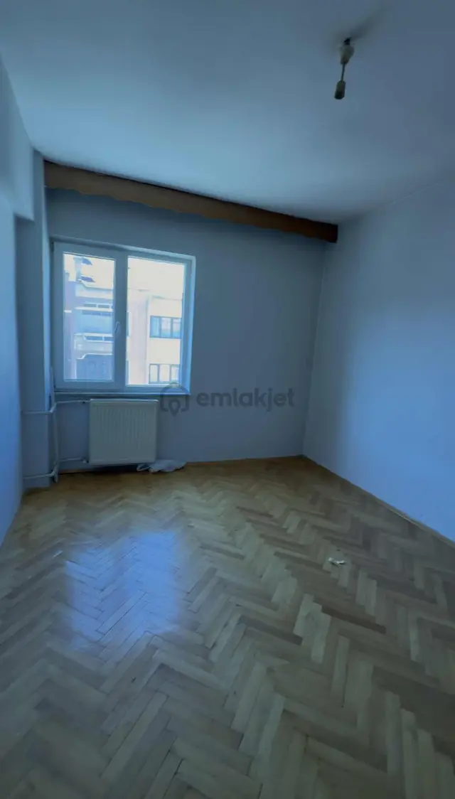 Hacılar Meydanında Kiralık 3+1 Daire 3