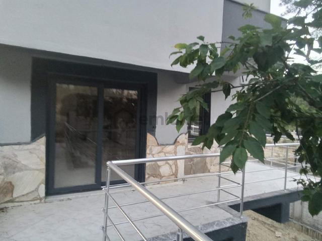 Soğucak'ta Müstakil Ev Ve Arsası 1