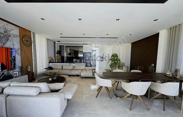 Bodrum'da Müstesnai Deniz Köşe Manzaralı | 6+1 Lüks Villa 3