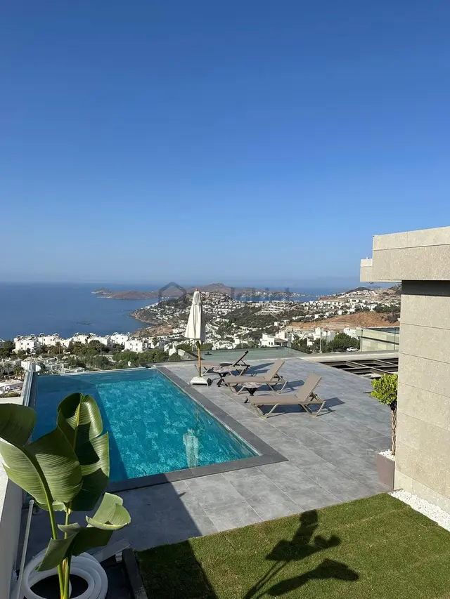 Bodrum'da Müstesnai Deniz Köşe Manzaralı | 6+1 Lüks Villa 1