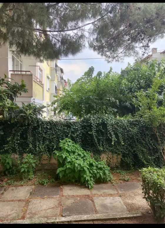 Yanlızca Okul Dönemi(eylül Haziran ) Kiralıktır Öğrenciye Uygun Aile Sitesi . 1
