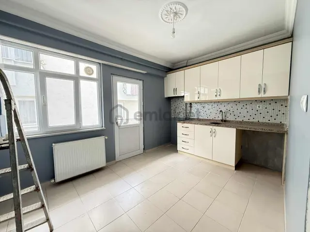 Rose Emlaktan Gebze Adliyesi Yakınında Kiralık 3+1 Arakat Daire 1