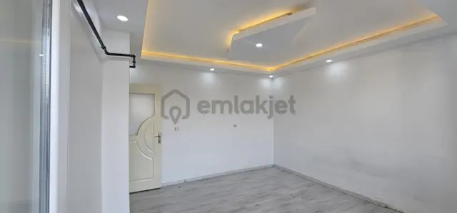 Metyapı Gayrimenkulden 3+1 Kiralık Ara Kat Daire 4