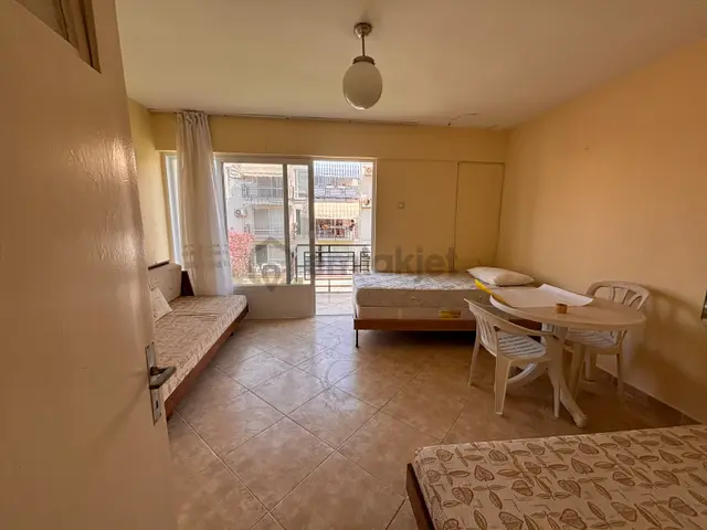 Erdek Çuğra'da, Plaj Önü 2. Birlik Sitesi'nde Satılık 1+1 Daire 4