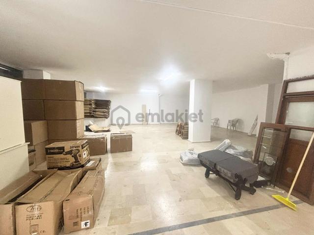 Kiralık 325+ 325 2 Adet Altlı Üstlü Bağımsız Girişli Dükkan 5