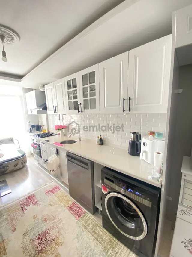 600 Evlerde Lüx 3+1 Cadde Üzerinde Daire 3