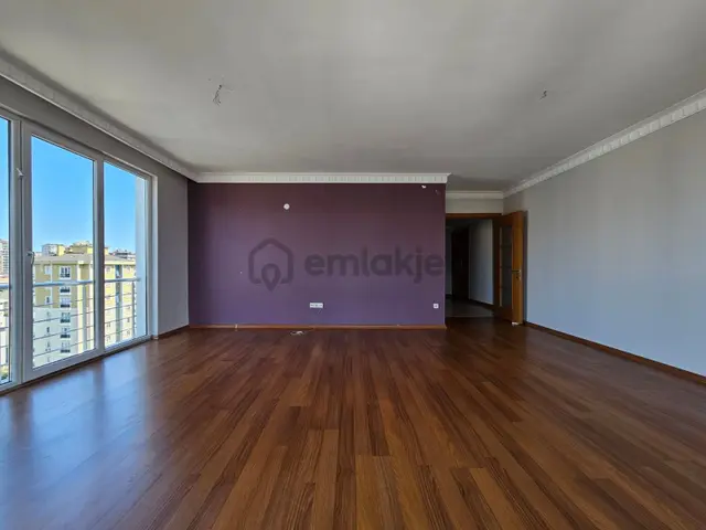 Selimoğlu Lavella2 Sit. Harika Konumda 10.kat 4+1 4