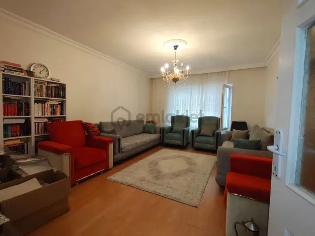 Yılmaz Gayrimenkul Selçuklu Mah. 3+1 Ara Katta Kupon Daire 1