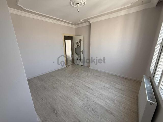 Arve'den Viranşehir Mh'de Doğalgazlı Havuzlu Sitede 4+1 Kiralık 4