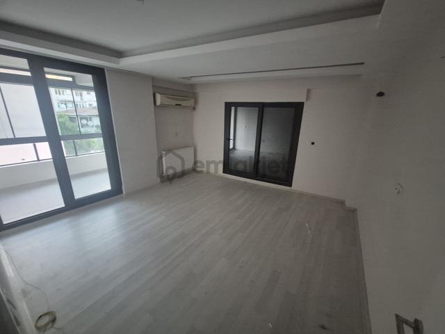Lenora Gayrimenkül'den Torbalı Merkezde Kiralık Daire 4