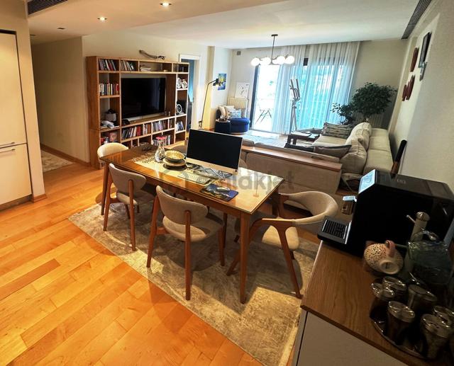 Almondhıll Sitesi Mimari Tasarımlı Büyük Tip 2.kat Kiralık 1+1 5