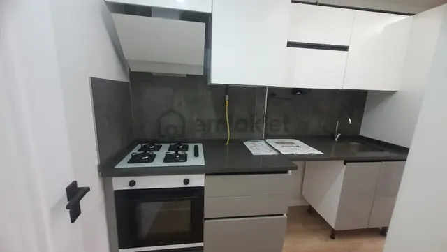 Esentepe Mh.eğitimciler Cd.yakını Giyinme Odalı Kiralık 2+0 Zm-1 1