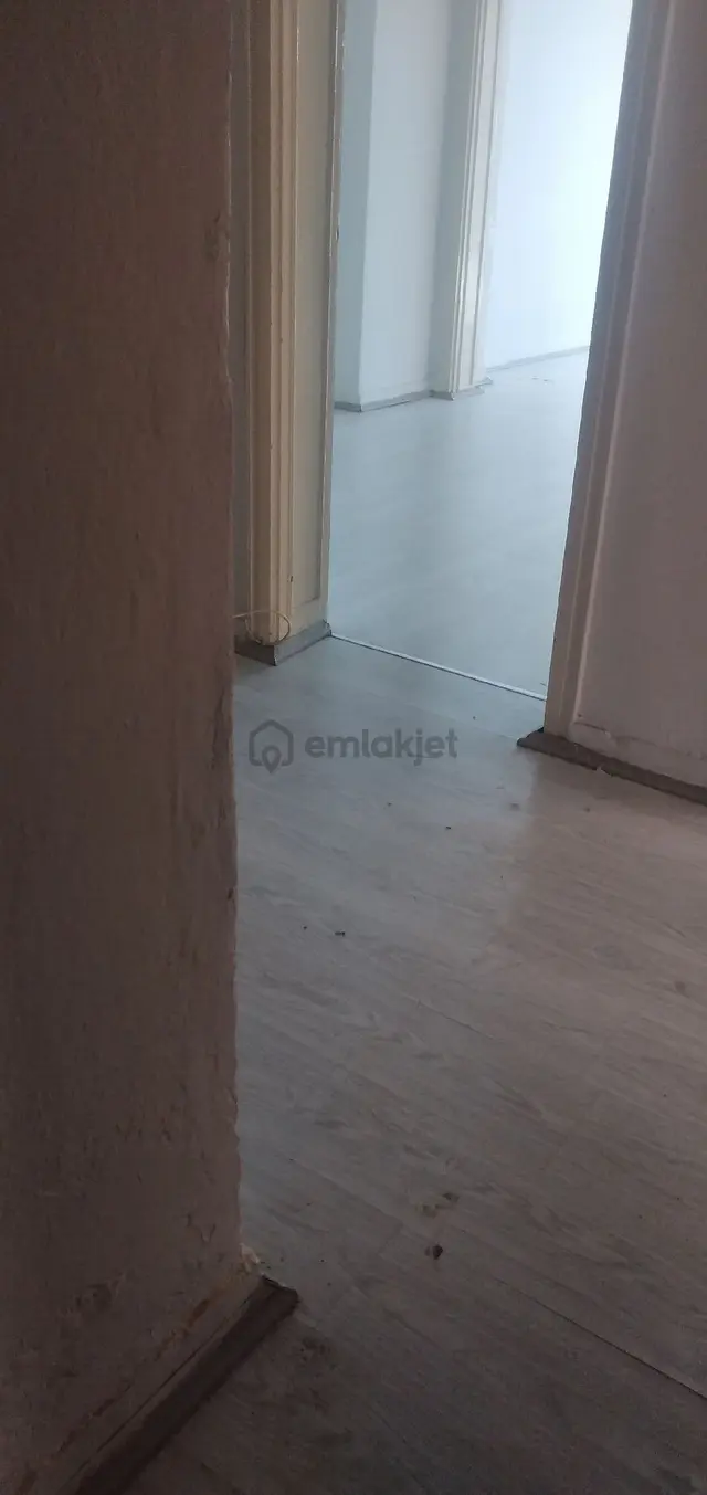 Cebecide Kombili Kiralık 2+1 Daire 2