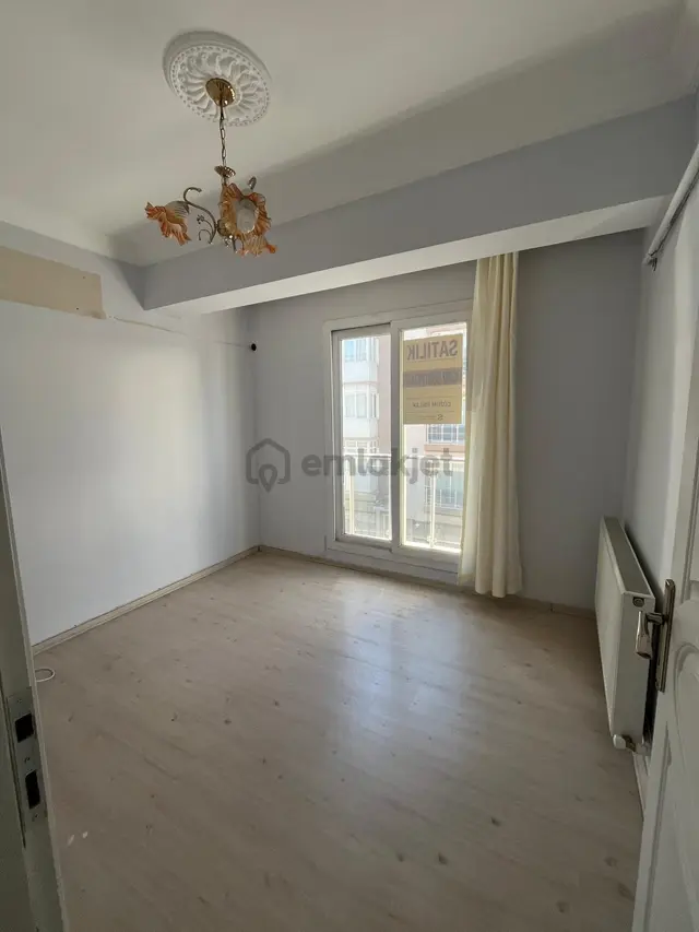 İzmir Buca Göksu Mahallesi İzbana Yakın Satılık 2+1 Arakat Daire 4