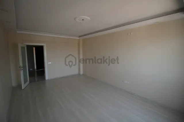 Kocaeli Gölcük Yeni Mahallede Deniz Manzaralı Kiralık 3+1 Daire 4