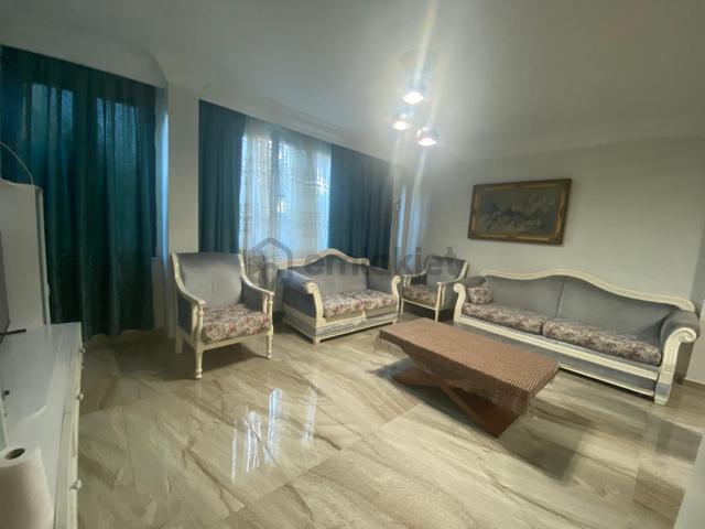 Yabancıya Uygun Fatih İskenderpaşa Mahallesinde Full Eşyalı 5+1/210m2/bahçe Katı 1