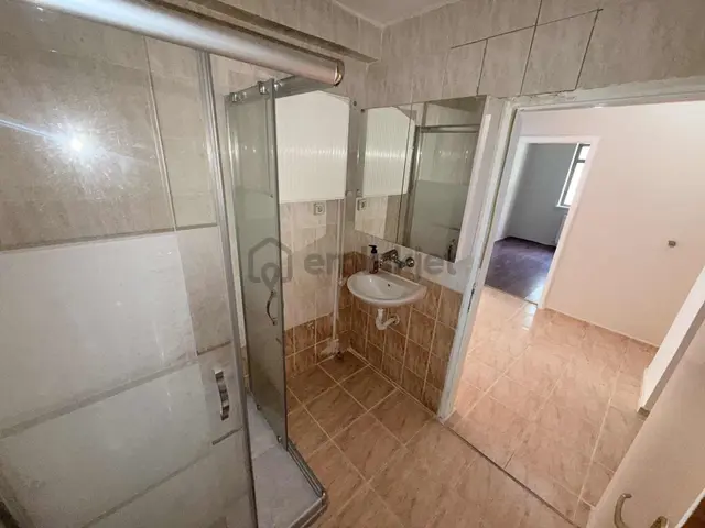 Anacadde Üzerinde 3+1 Orta Kat Kiralık Daire 2