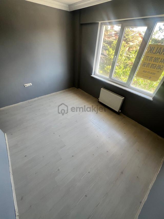 Esentepe Mahallesi Satılık 2+0 4