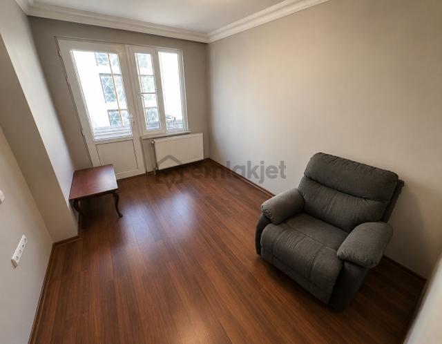 Edremit/merkez Tugay'a Yakın Dogalgaz 155mk.3+1 Daire Kiralık 4