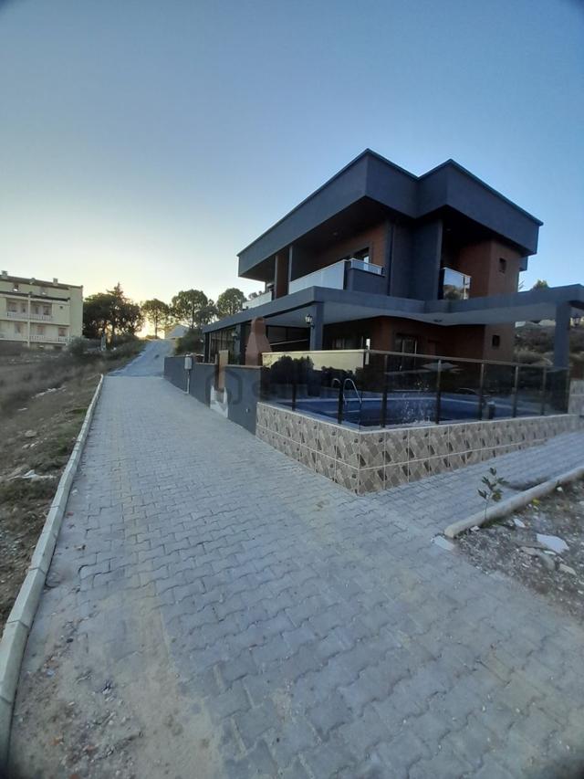 Soğucak Köy Merkezine Yürüme Mesafesinde Satılık İmarlı Arsa 2
