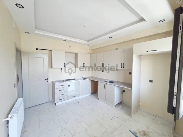 Ahmet Yesevide Kiralık 2+1 Daire