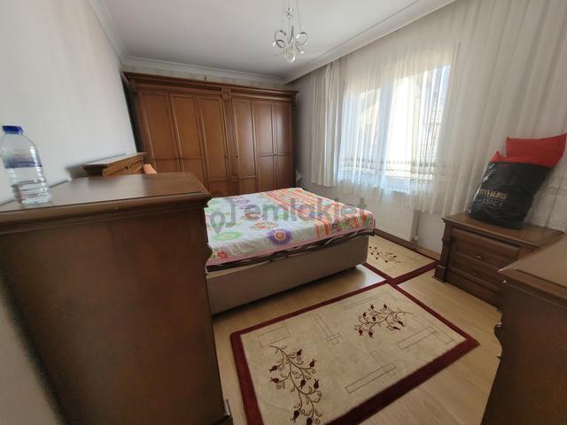Merkezi Konumda Asansörlü Eşyalı 4+1 Yapılı Katta Daire 4