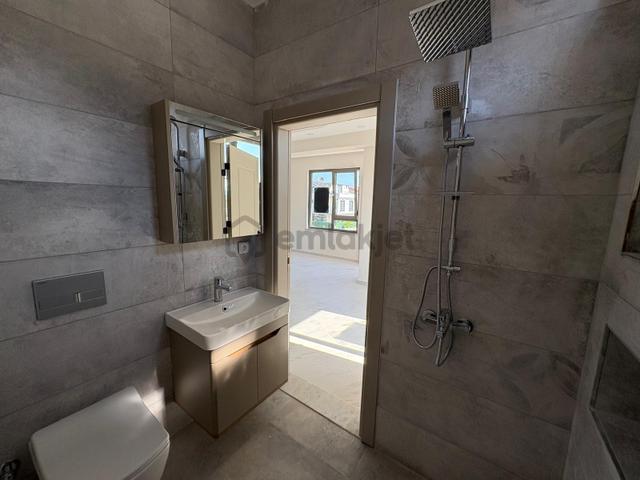 Kocaali Sahilinde Denize 4. Sırada 4+1 Satılık Villa 4