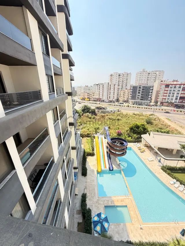 Kızkalesi'nde 95 M² Geniş Balkonlu Kiralık 1+1 Yıllık Ödemeli Daire 1
