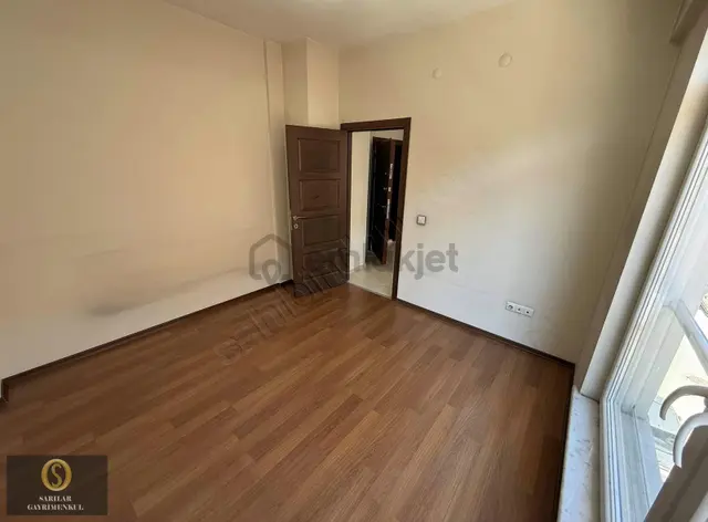 Sarılar Gm'den Petkon İş Merkezinde Satılık 1+1 Arakat Daire 5