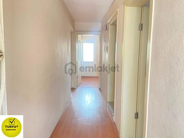 Turpa Konumevden Karabağlar Eserkentte Kiralık 2+1 Bakımlı 4