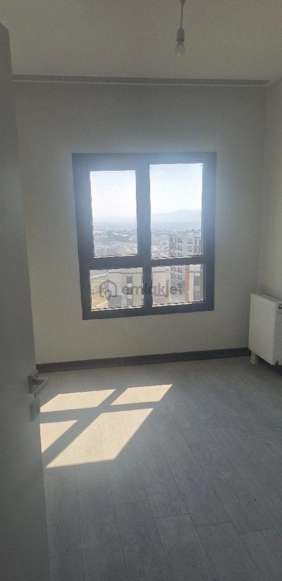 Orhanlı 2,inci Etap Tokilerde 3+1 Kiralık Daire 5