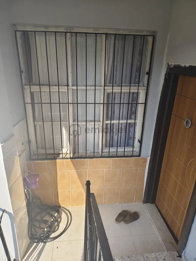 Adana Yüreğirde Başkent Ve Yüreğir Devlet Hastanesini Yakınında Eşyalı 2+1 Kiralık Fırsat Daire 3