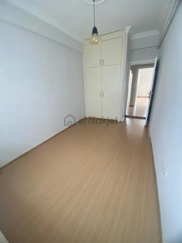 Antalya Muratpaşa Bahçelievler Mahallesi 3+1 Geniş Balkonlu Kiralık Daire 5