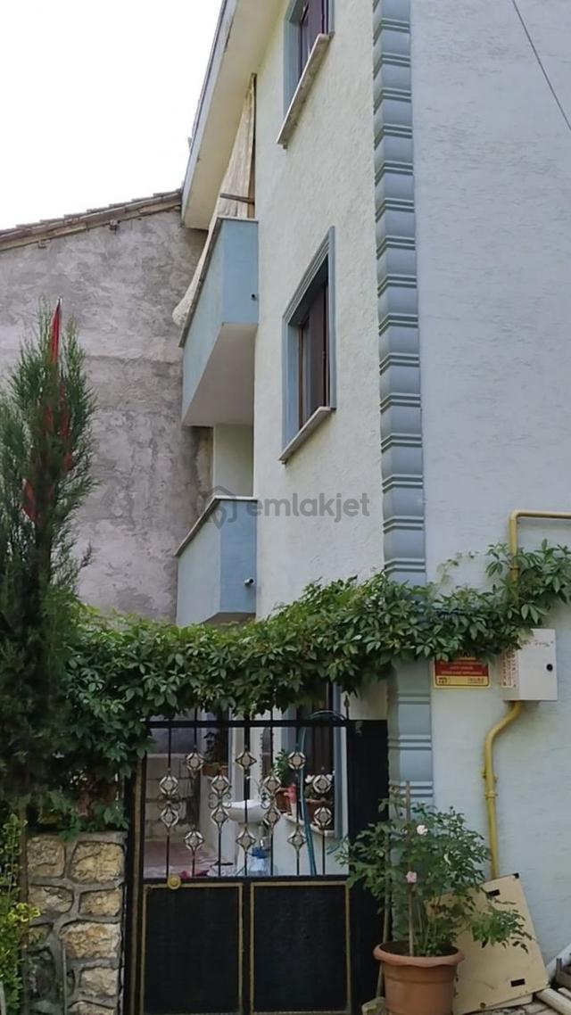 Dere Kenarında Doğalgazlı Kombili Satılık Daire 4