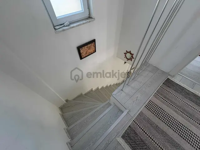 Onmax Öğretmenler Mahallesinde Satılık 3+1 Villa 5