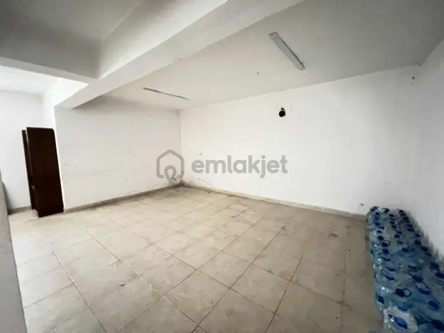 Beşevler Güneş Cd Üstü Kiralık 120 M2 Dükkan 2