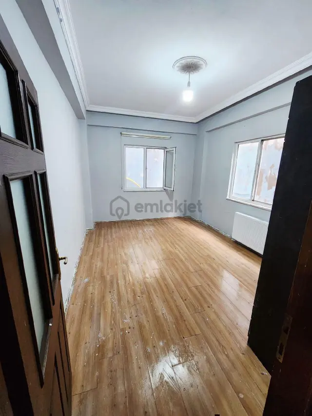 Samsun İlkadım Yenidoğan Mahallesi'nde Kat Tapulu Bahçe Kat 2+1 Satılık Daire 5