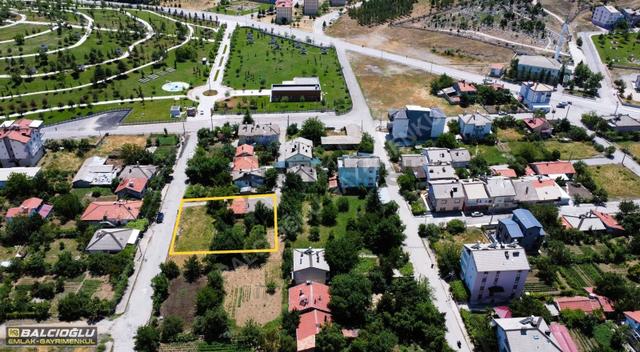 Degirmenci Mah. Satılık Arsa - 643 M² - Millet Bahçesi Yanı 5