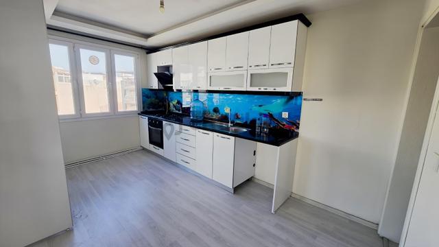 Çay Mahalle'de Kiralık Doğalgazlı Bakılımlı 3+1 Daire 5