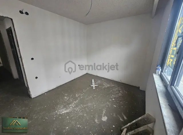 Anadolu'dan Üniversitenin Yanı Başında Satılık 1+1 Daire 3