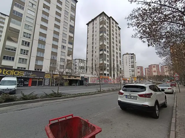 Ünüversiteye Yakın Talasta 3+1 Eşyalı Kombili Kiralık Daire 2