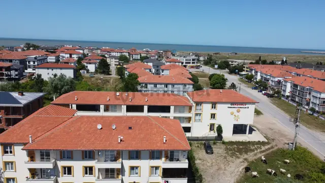 Yenimahalle'de Havuzlu Sitede 2+1 Eşyalı Ara Kat Kiralık Daire 5