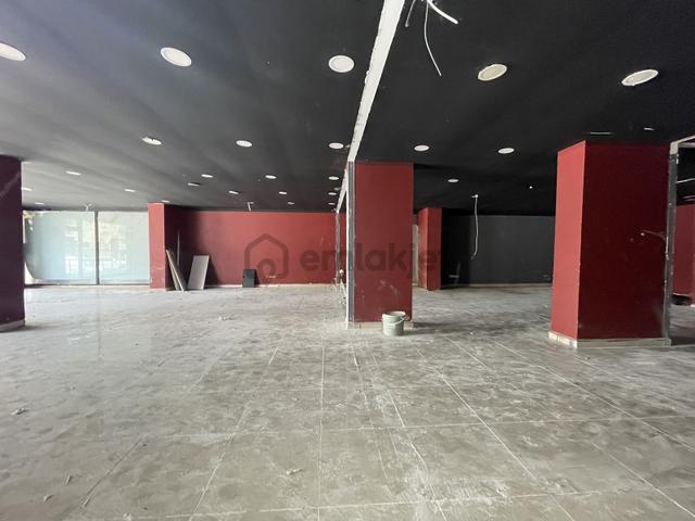 Kavacık Merkez'de Otağtepe Cadde Üstünde Kiralık 2 Katlı Dükkan 4