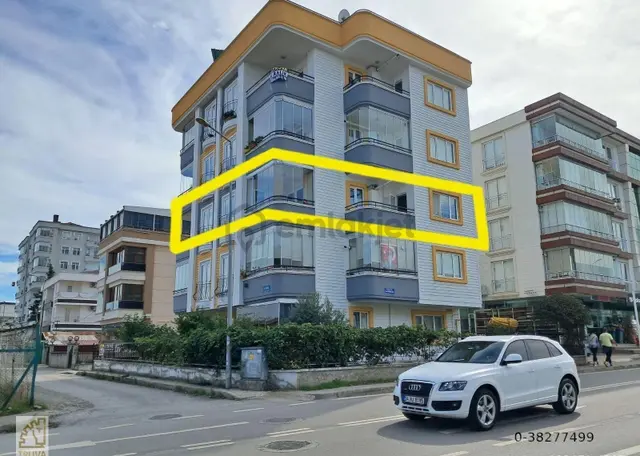 Truva//mükemmel Konumda Çok Geniş Arakat Kiralık 3+1 Daire 1